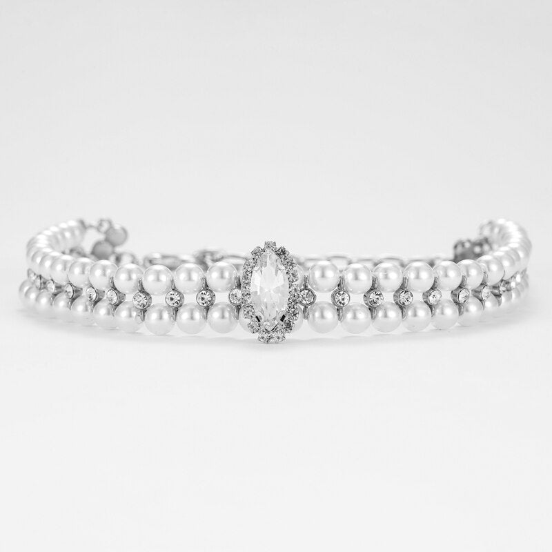 Front view of the Paws For Royalty Diamond Pearl Dog Collar, featuring a luxurious rhinestone and pearl design for weddings, photoshoots, and special occasions.